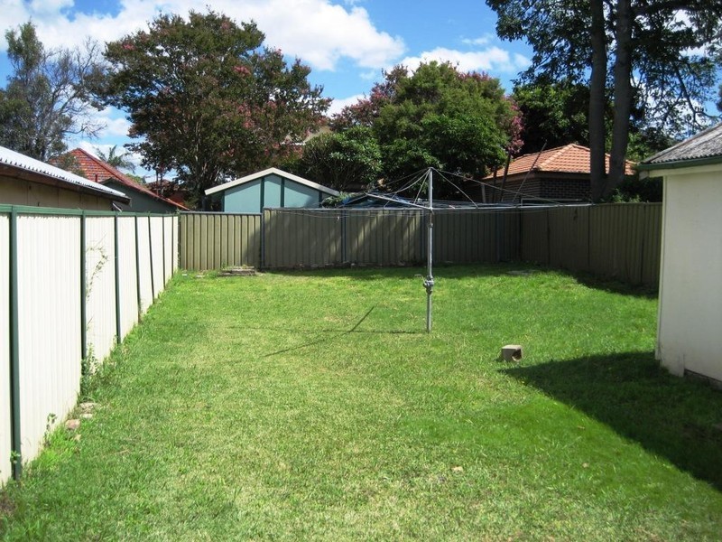 11 Barton Street, Strathfield South NSW 2136