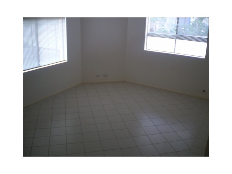 4/237 Edgar Street, Kingsgrove NSW 2208