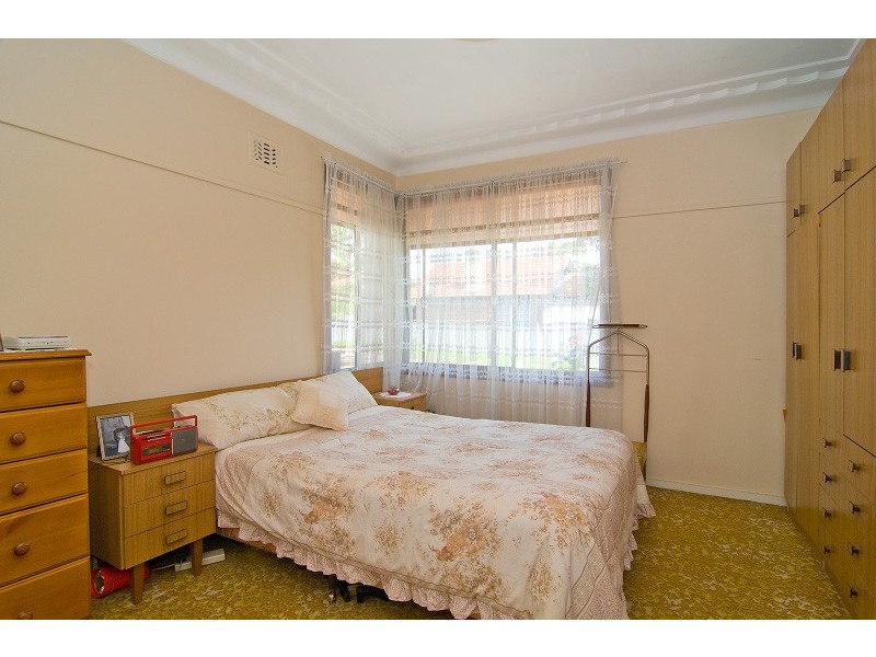 6 Minnie Street, Belmore NSW 2192