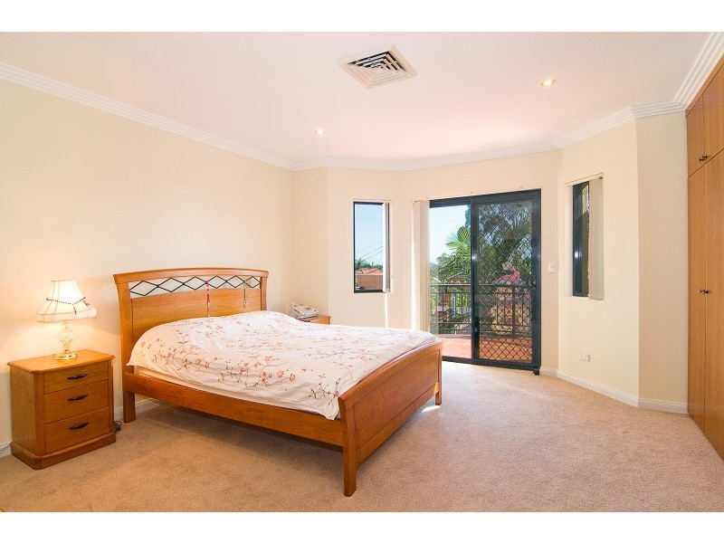 12 Mimosa Road, Greenacre NSW 2190