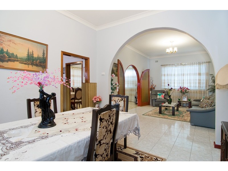 24 Lincoln Street, Belfield NSW 2191