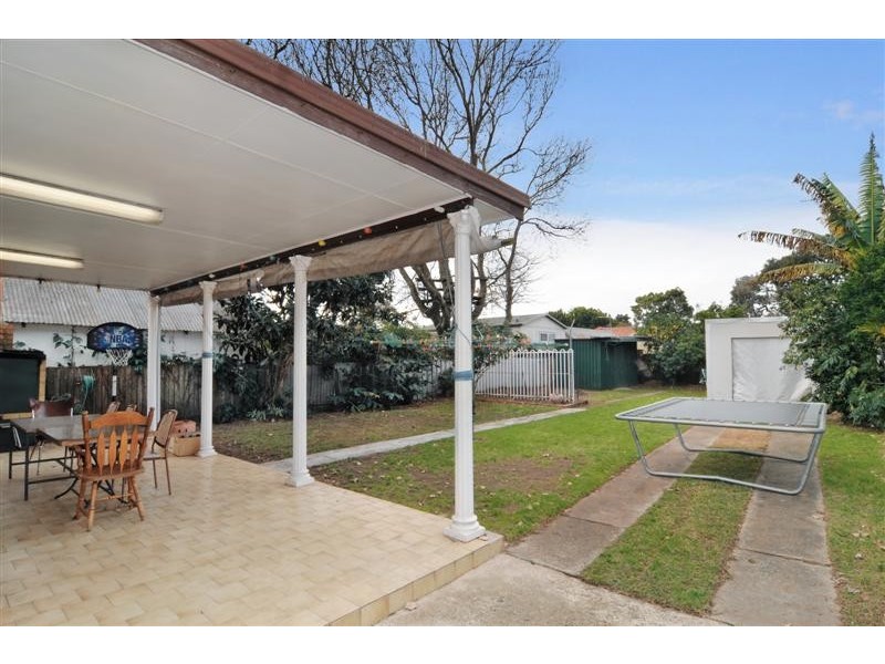 4 Lees Avenue, Croydon Park NSW 2133