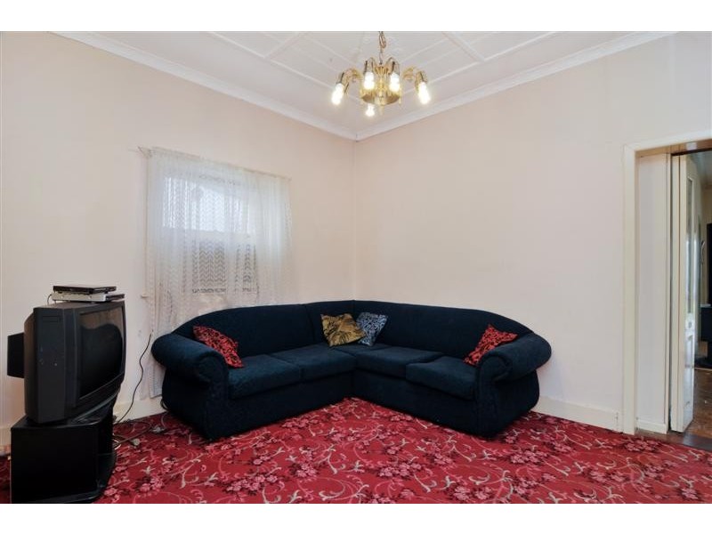 4 Lees Avenue, Croydon Park NSW 2133