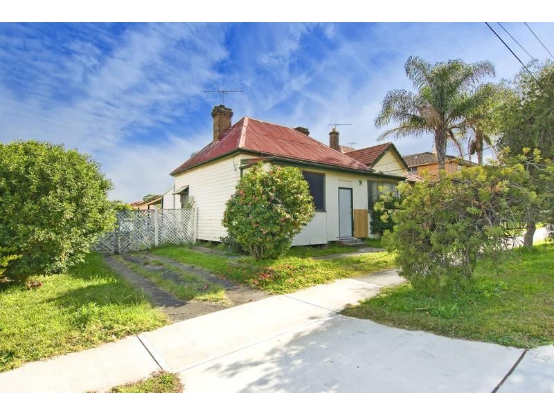 9 Dunmore Street, Croydon Park NSW 2133