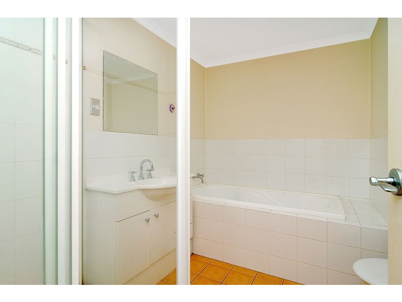 102/2 Applebee Street, St Peters NSW 2044