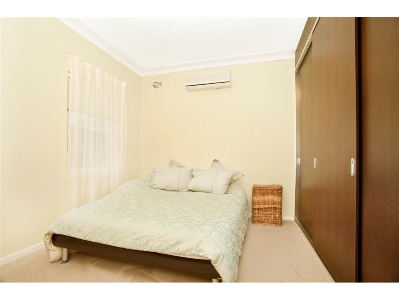 21 Jay Avenue, Belfield NSW 2191