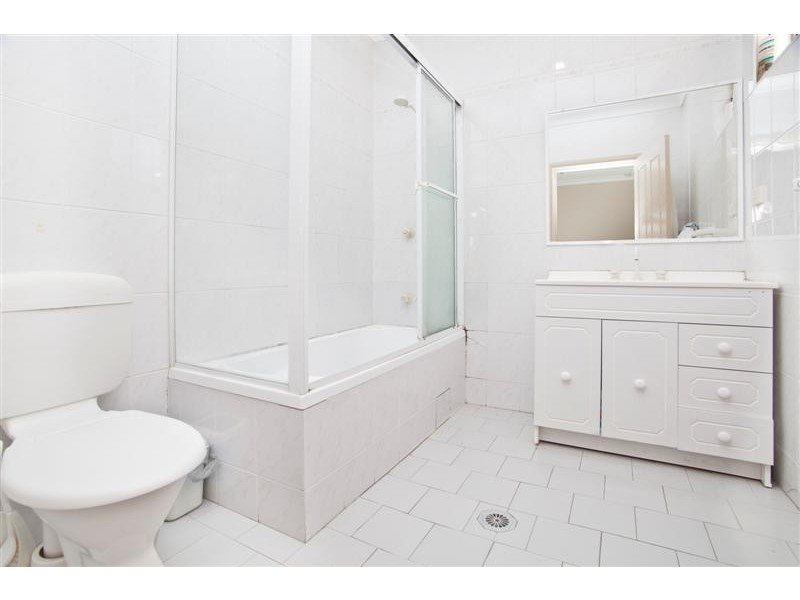 4/11 Downes Street, Belfield NSW 2191