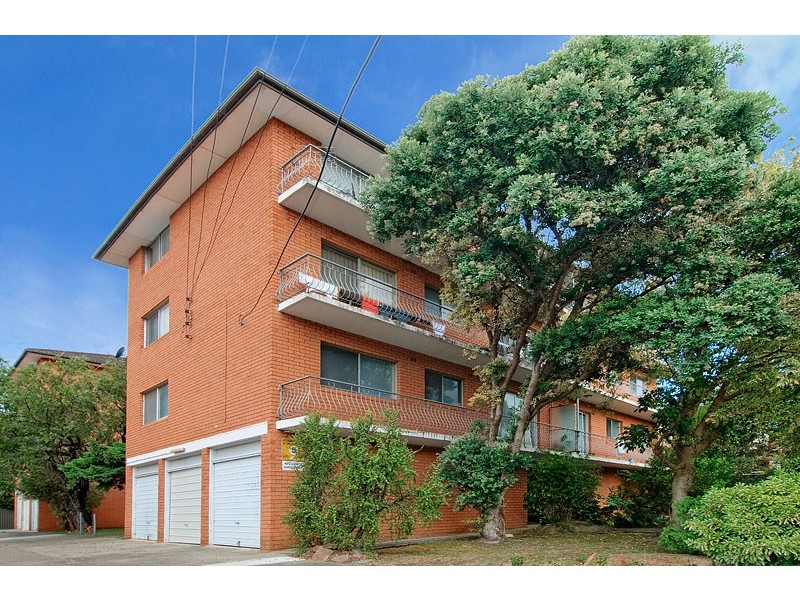 9/62 Park Street, Campsie NSW 2194