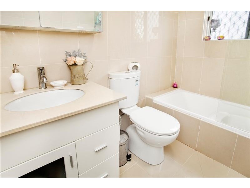 2/69 First Avenue, Campsie NSW 2194