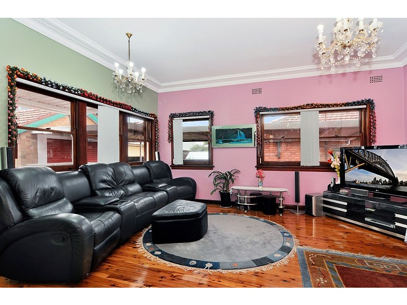 12 Paxton Avenue, Belmore NSW 2192