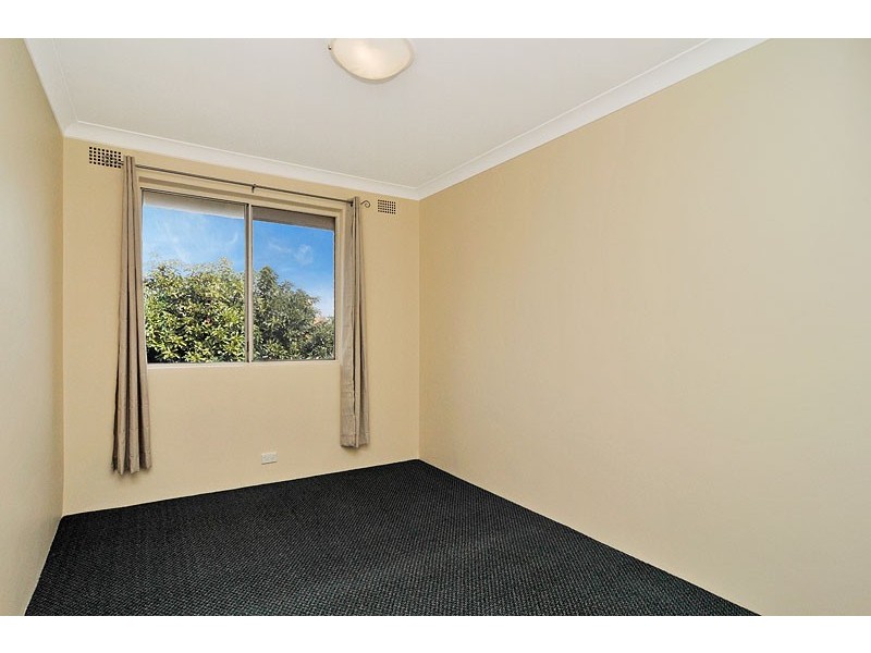 8/23 Dryden Street, Campsie NSW 2194