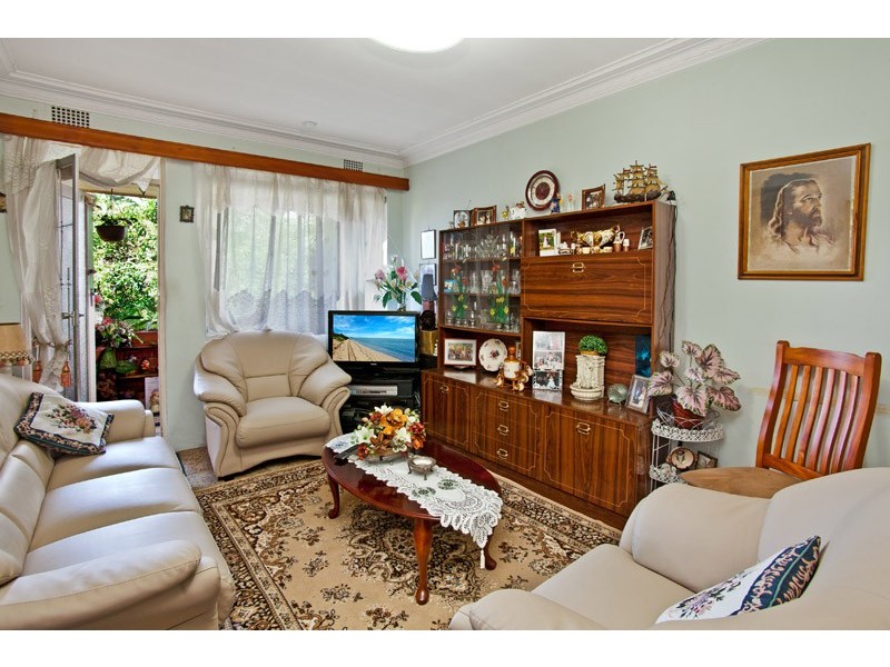 6/3 Sixth Avenue, Campsie NSW 2194