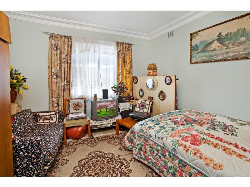 6/3 Sixth Avenue, Campsie NSW 2194