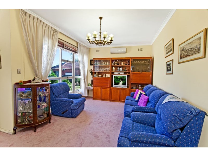 14 Michael Avenue, Belfield NSW 2191