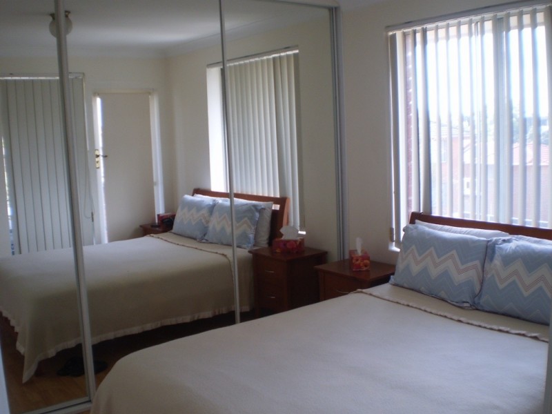 8/13 McKern Street, Campsie NSW 2194