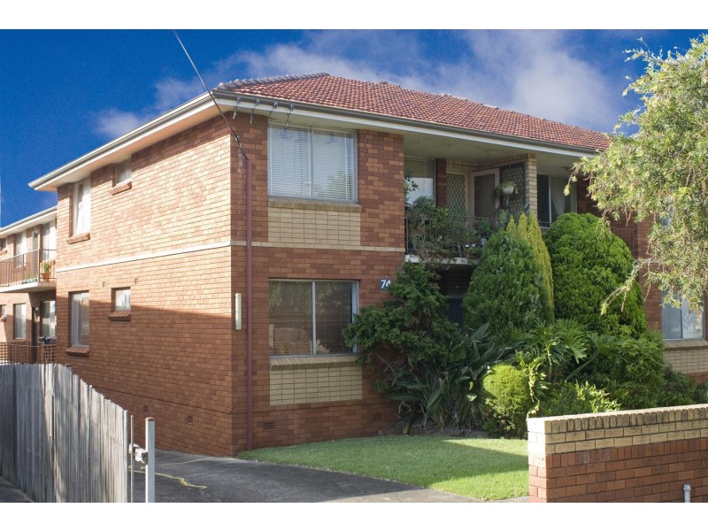 2/74 Phillip Street, Roselands NSW 2196