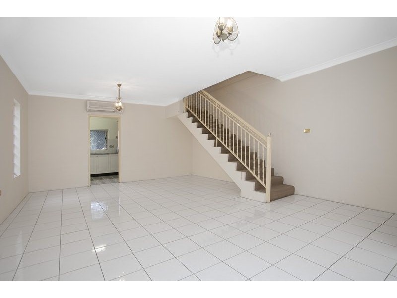 10/2 Myrtle Road, Bankstown NSW 2200