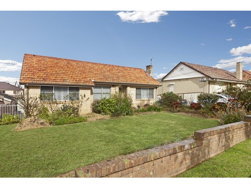 42 Macquarie Street, Greenacre NSW 2190