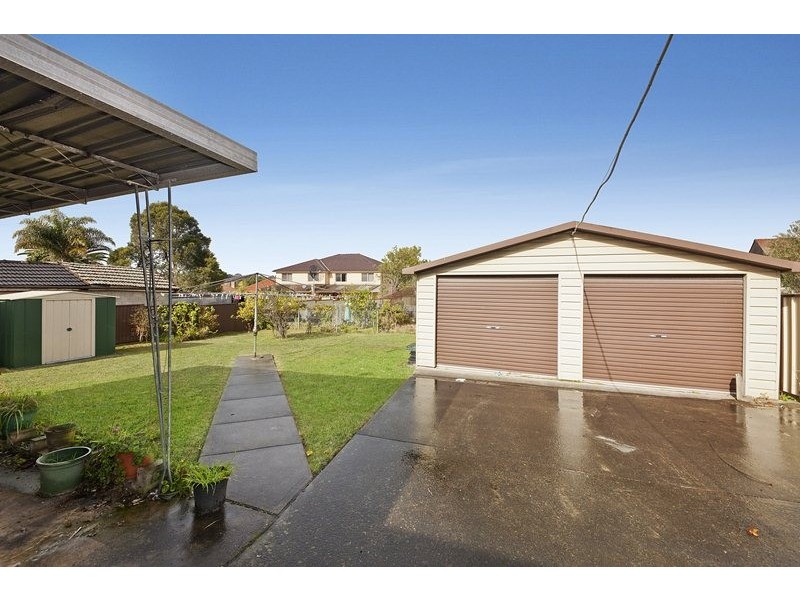 42 Macquarie Street, Greenacre NSW 2190