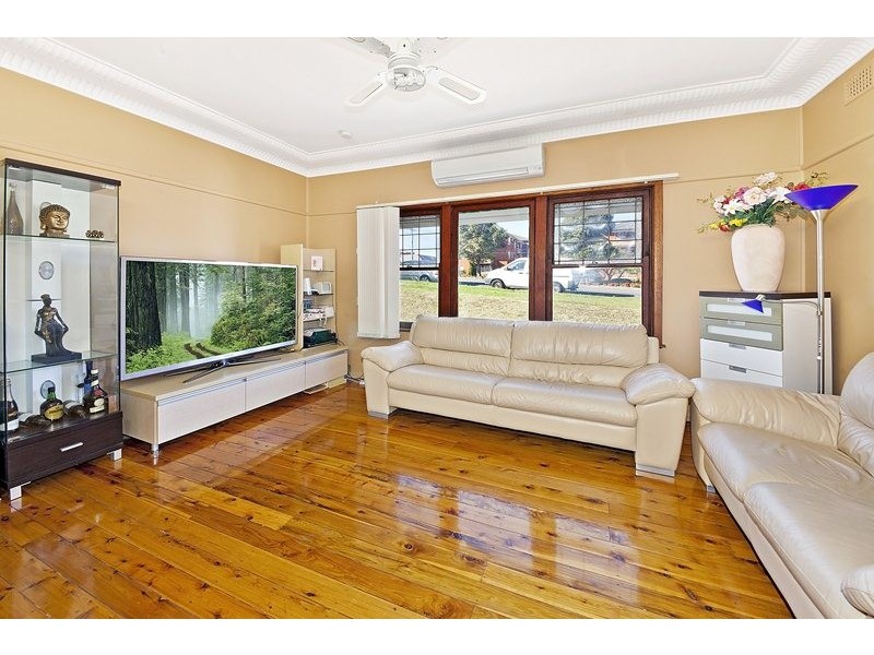 27 Albert Street, Belmore NSW 2192