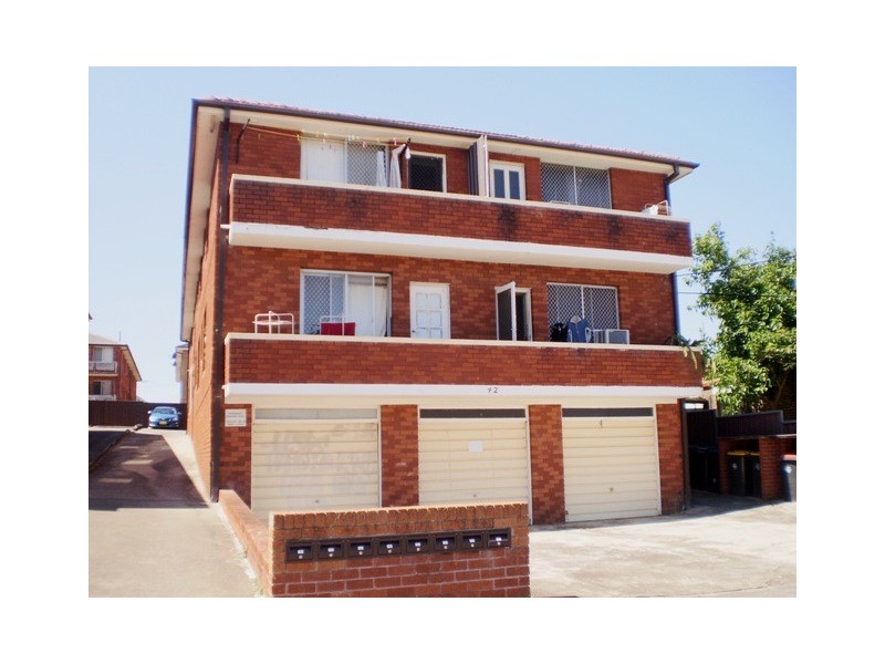 8/42 Arthur Street, Punchbowl NSW 2196