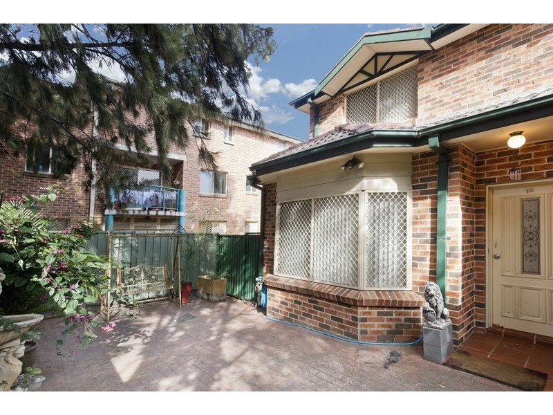 10/2 Myrtle Rd, Bankstown NSW 2200