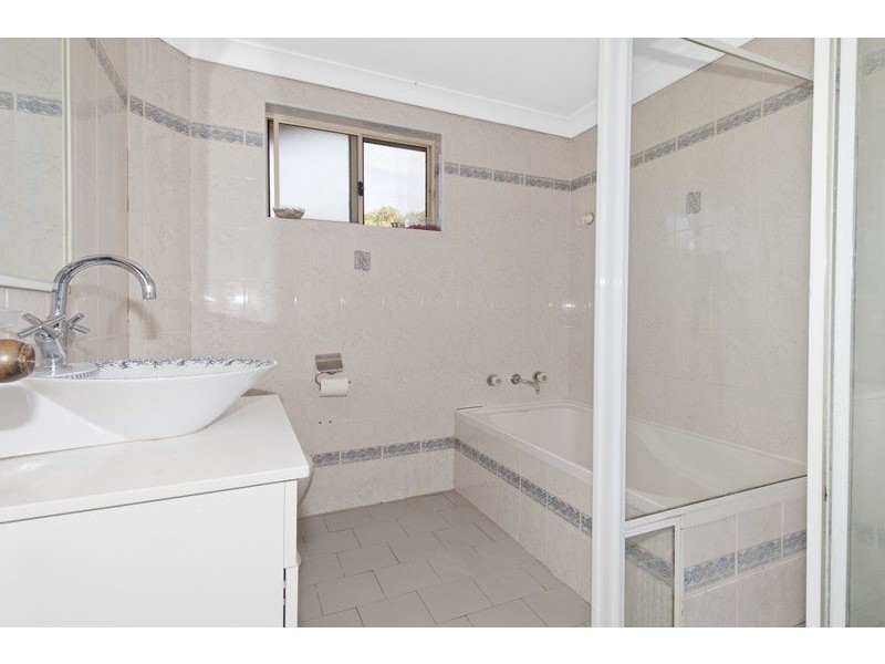 10/2 Myrtle Rd, Bankstown NSW 2200