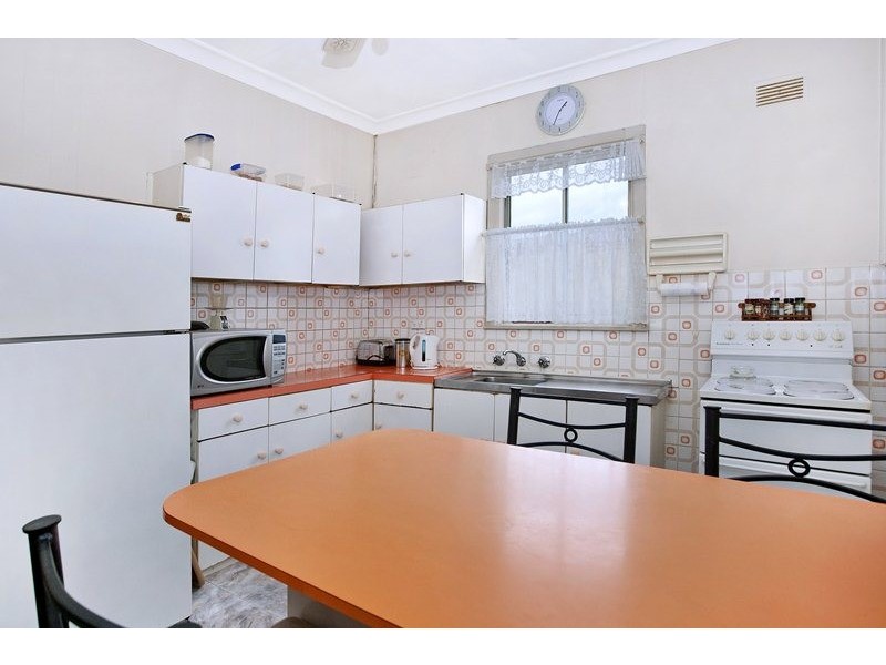 14 Statham Street, Belfield NSW 2191