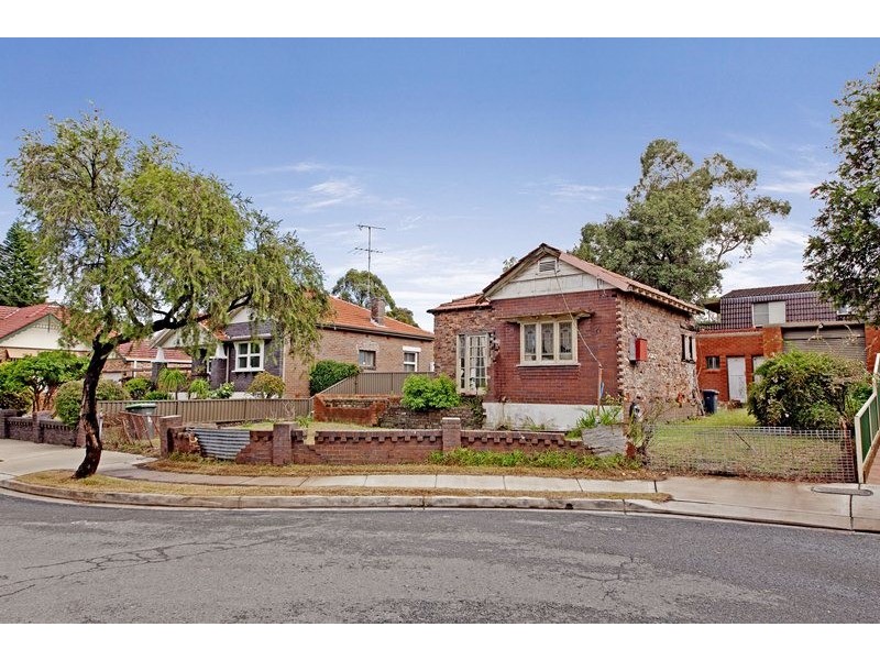 4 Cobbitty Avenue, Croydon Park NSW 2133