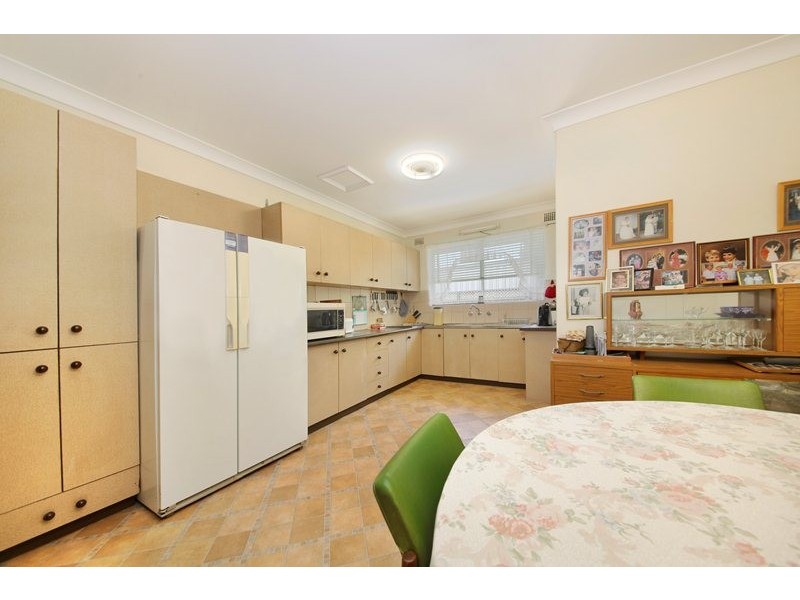 4/7 Loch Street, Campsie NSW 2194