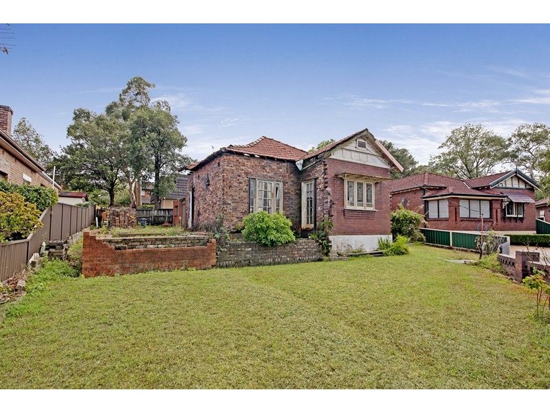 4 Cobbitty Ave, Croydon Park NSW 2133