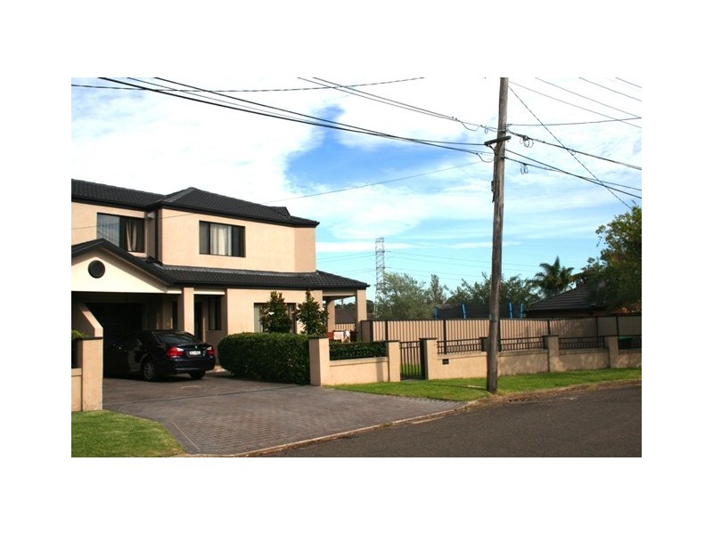 11 Fairland Avenue, Greenacre NSW 2190