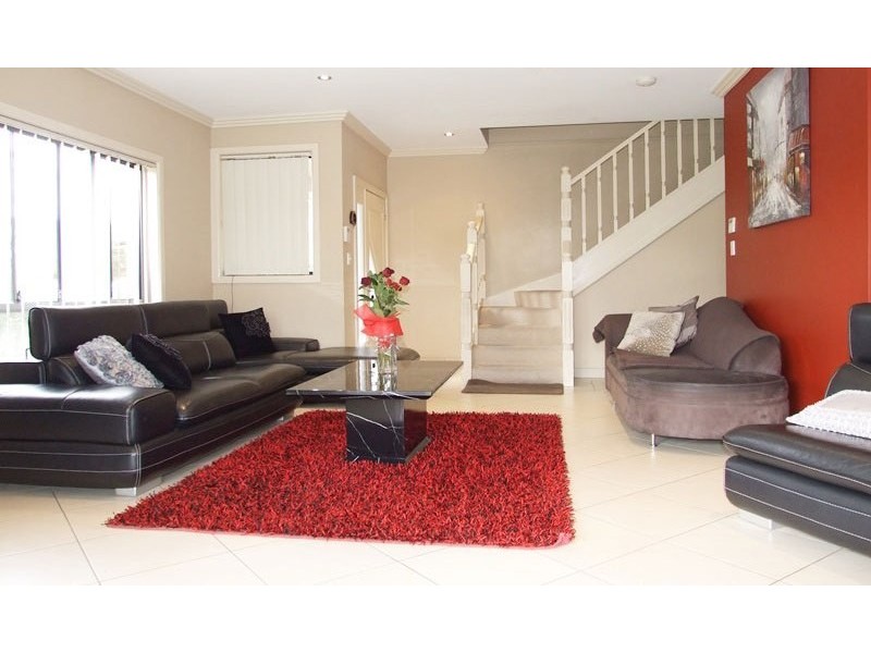 11 Fairland Avenue, Greenacre NSW 2190