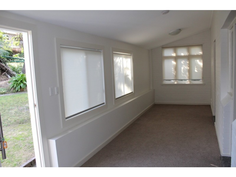 37 HILLCREST AVENUE, Hurstville NSW 2220