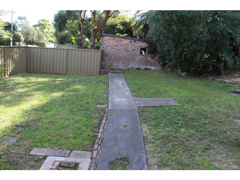 37 HILLCREST AVENUE, Hurstville NSW 2220