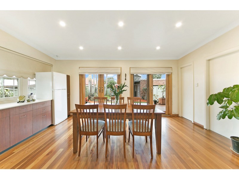 14 Girraween St, Kingsgrove NSW 2208