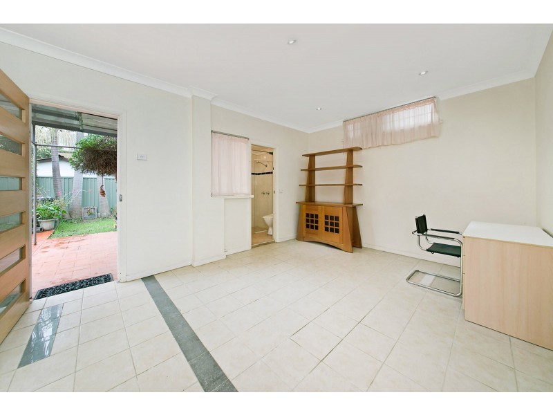 14 Girraween St, Kingsgrove NSW 2208