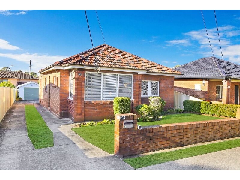 208 Patrick St, Hurstville NSW 2220