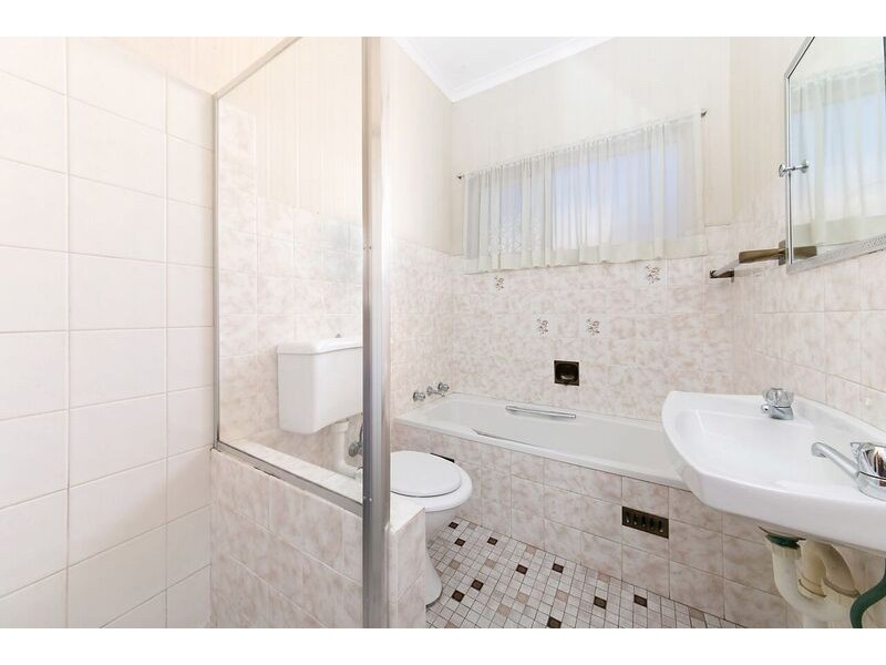 208 Patrick St, Hurstville NSW 2220