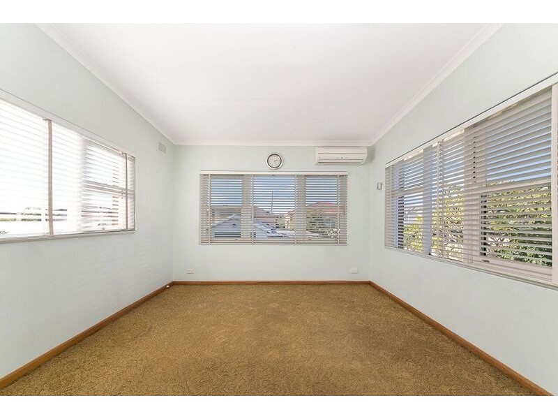 208 Patrick St, Hurstville NSW 2220