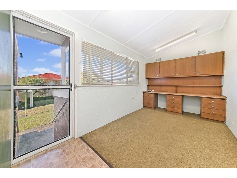 208 Patrick St, Hurstville NSW 2220