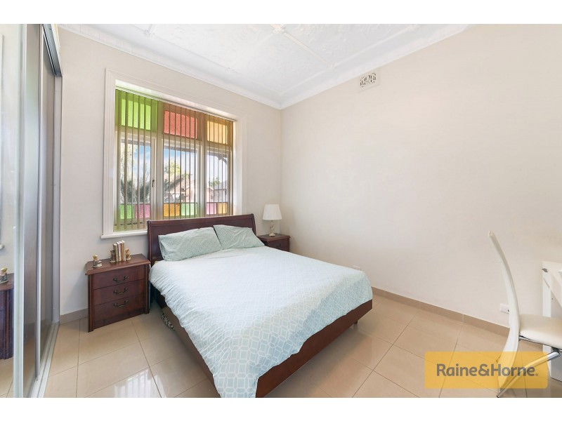 215 FOREST RD, Arncliffe NSW 2205