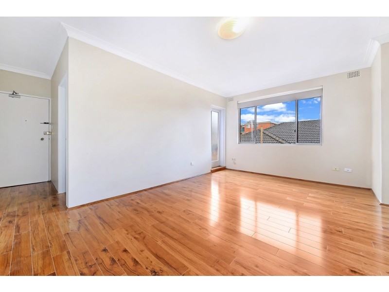 19/7 Phillip St, Roselands NSW 2196