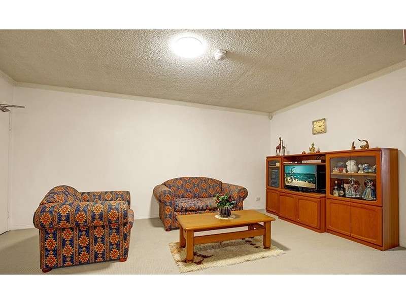 2/5 St Albans Road, Kingsgrove NSW 2208