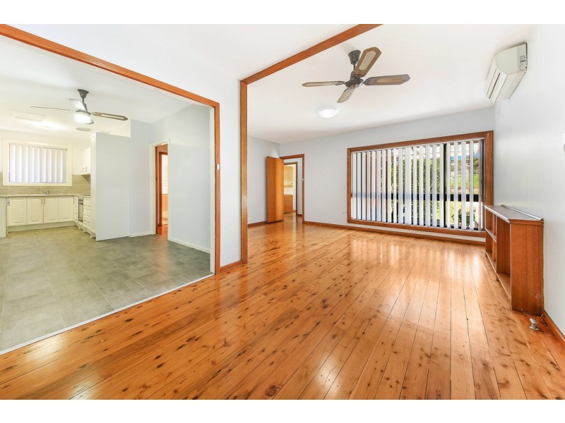 35 MOOREFIELDS RD, Kingsgrove NSW 2208