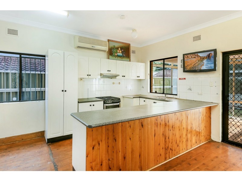 108 CAROLINE ST, Kingsgrove NSW 2208