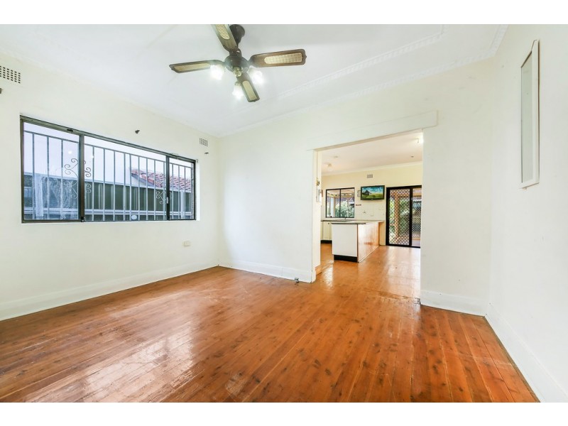 108 CAROLINE ST, Kingsgrove NSW 2208