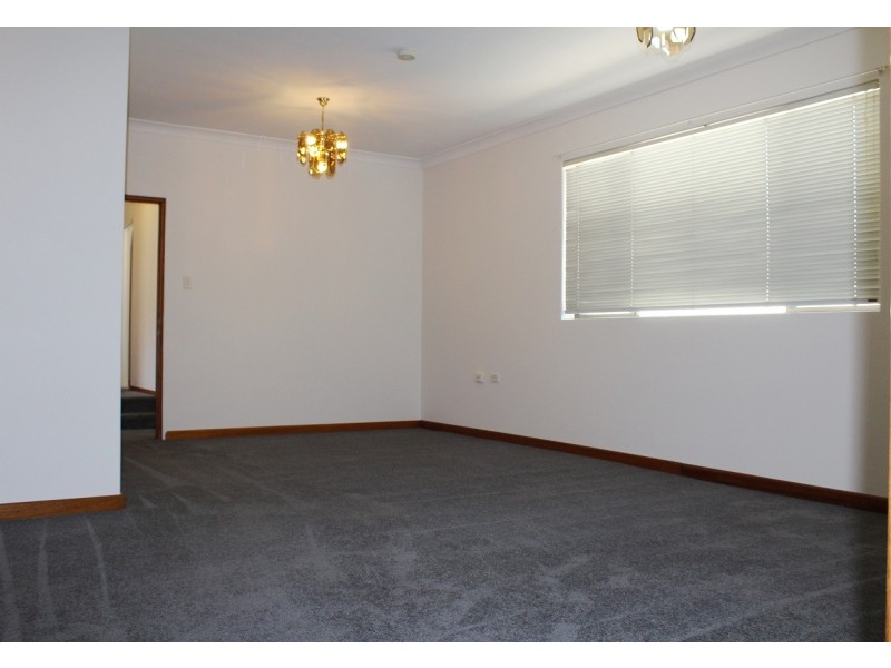 20 Rogers Ave, Kingsgrove NSW 2208