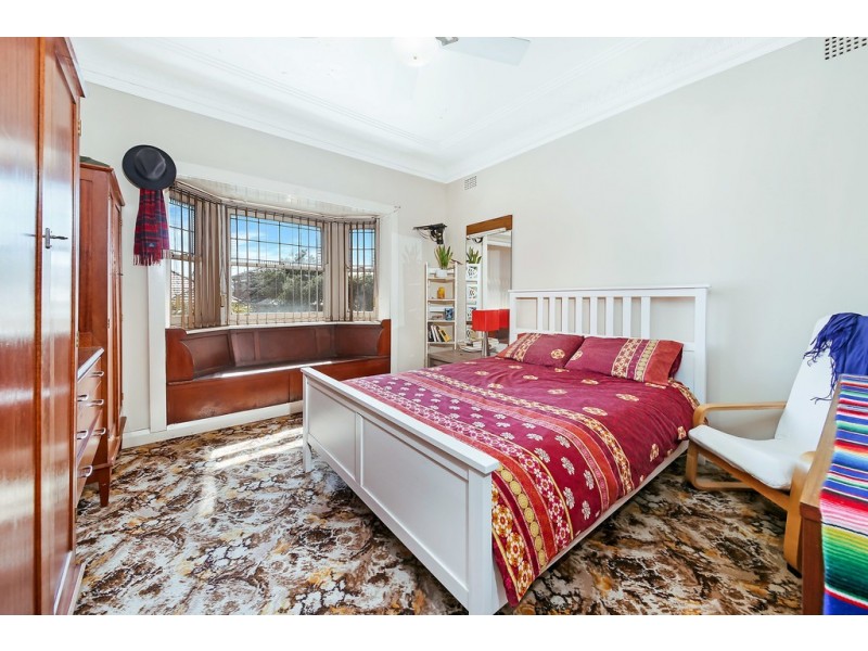 8 TODD ST, Kingsgrove NSW 2208