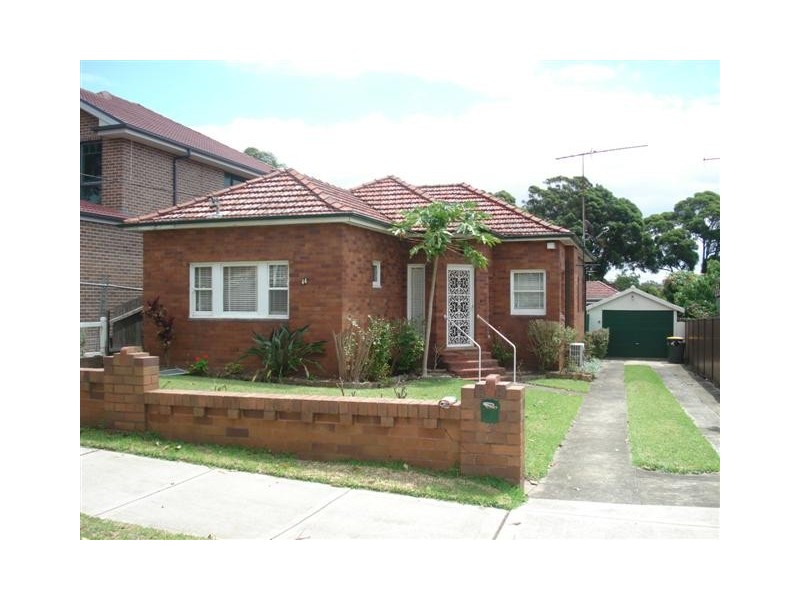 44 Glenwall Street, Kingsgrove NSW 2208